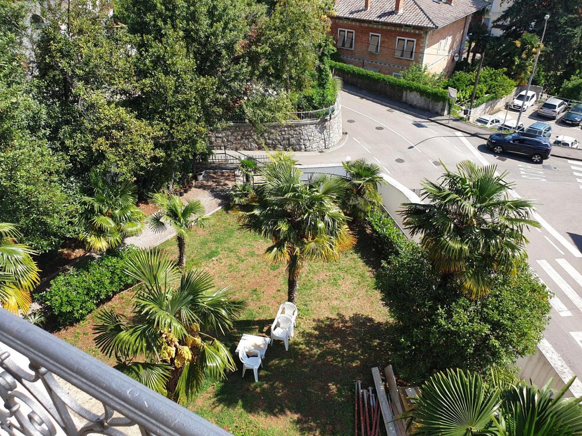 Villa Jure - Apartment Vlasta Lovran Extérieur photo